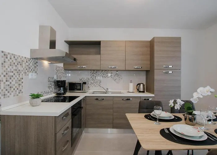 Blaise * Трогір